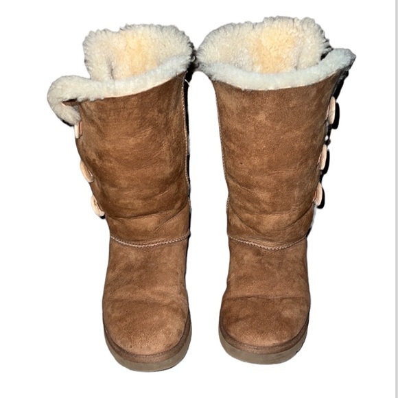 Ugg Bailey Button Triplet ll - Picture 4 of 16